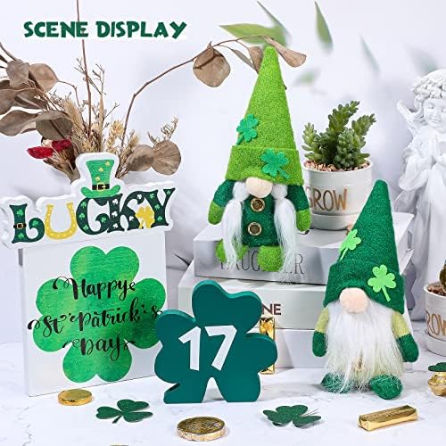 Chivao 5 Pieces St Patrick's Day Stear Decor Set Set כולל 2 בובות קטיפה של גמדים ו -3 שלטי עץ