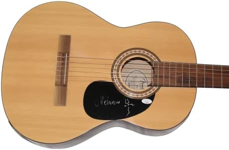 מלאני סאפקה חתמה על חתימה בגודל מלא פנדר גיטרה אקוסטית עם ג 'יימס ספנס אימות ג' יי. אס. איי קוא - וודסטוק