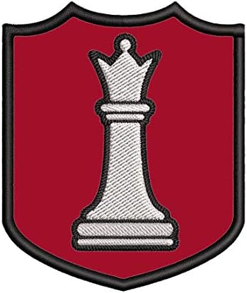 חתיכת שחמט מלכה לבנה רקומה טלאי פרימיום DIY ברזל או תפור תב דקורטיבי סמל סמל מזכר