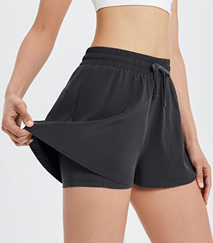 מכנסיים קצרים של ספורט לנשים עם כיסי טלפון 2 במכנסיים קצרים של Wokrout 1