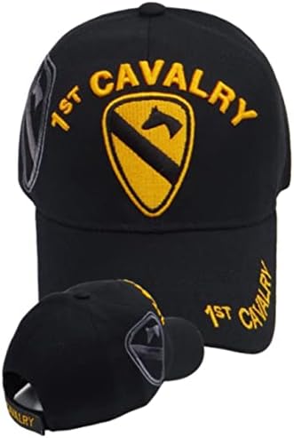 הבחירה הצבאית הראשונה הבחירה הצבאית הראשונה סמל צדדי סמל, פרשים 1 באותיות זהב על שטר, כובע בייסבול, שחור