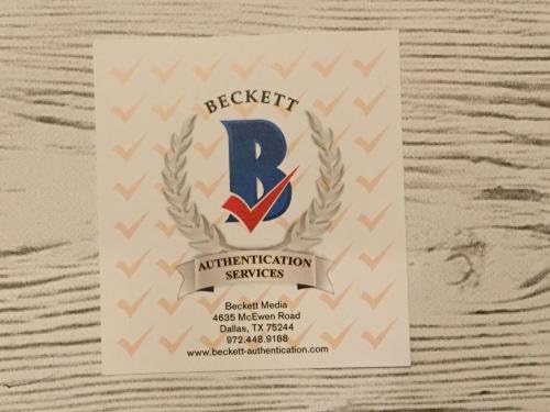 Andreas Athansiou חתמה על דטרויט כנפיים אדומות פאק בקט באס COA חתימה B - חתימה NHL Pucks